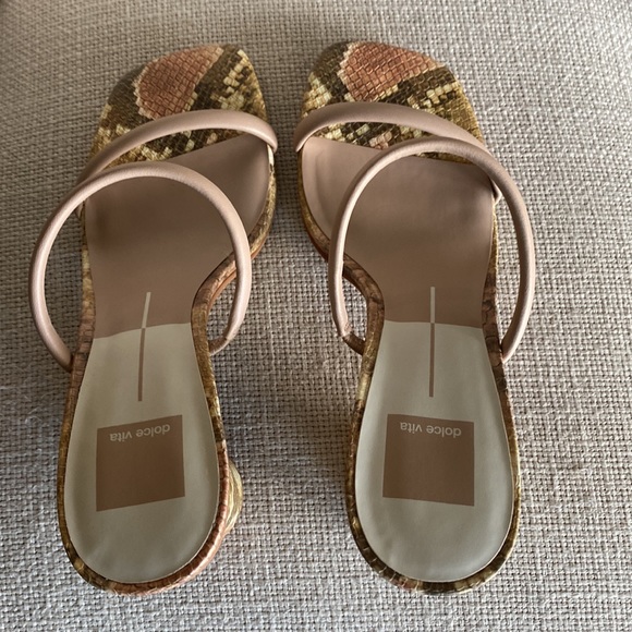 Trending Animal Print NWOT Dolce Vita Noles Blush snake sandals 🤩 - Picture 9 of 11